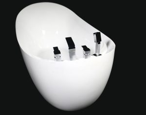 Read more about the article Why Choose a Round Freestanding Tub?